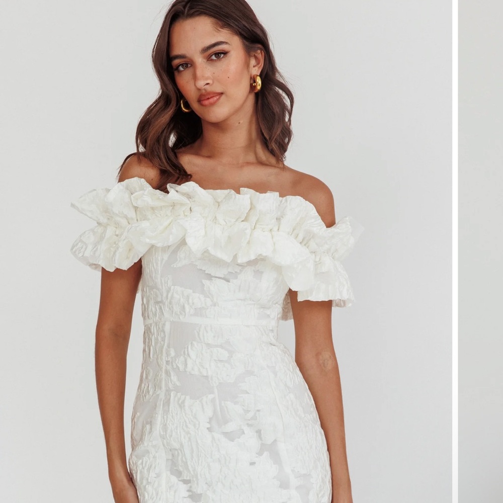 Selfie Leslie Off-Shoulder Ruffled White Cocktail Dress